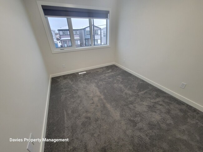 Building Photo - 3213 Kulay Way SW