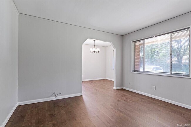 Foto del edificio - 1221 Belmont St