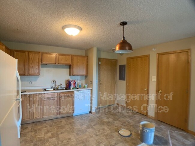Foto del edificio - 610 Whiskey Rd NW