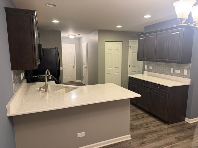 Foto del edificio - 234 Wildmeadow Ln