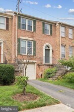 Building Photo - 4262 Fox Lake Dr