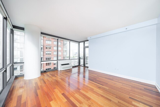 Foto del edificio - 389 Washington St