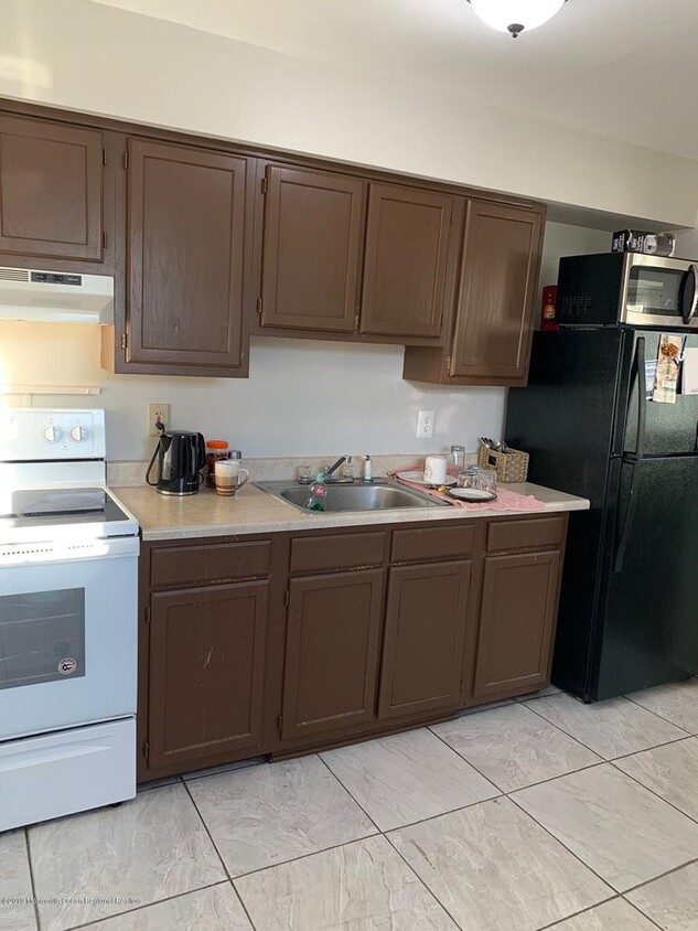328 Sawmill Rd Unit A, Brick, NJ 08724 Condo for Rent in Brick, NJ