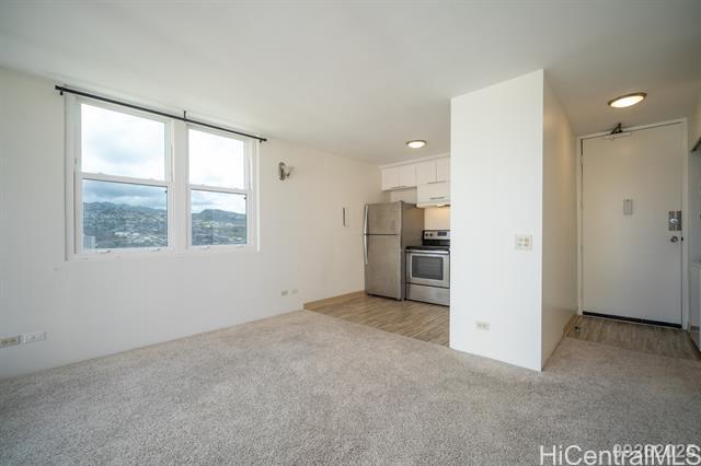 Building Photo - 2754 Kuilei St