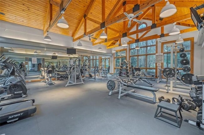 Foto del edificio - 2870 Pharr Ct S Northwest