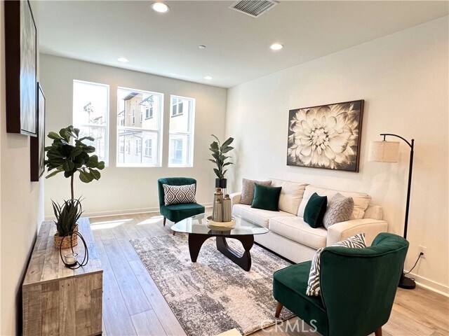 Foto del edificio - 45 Sanctuary Ln