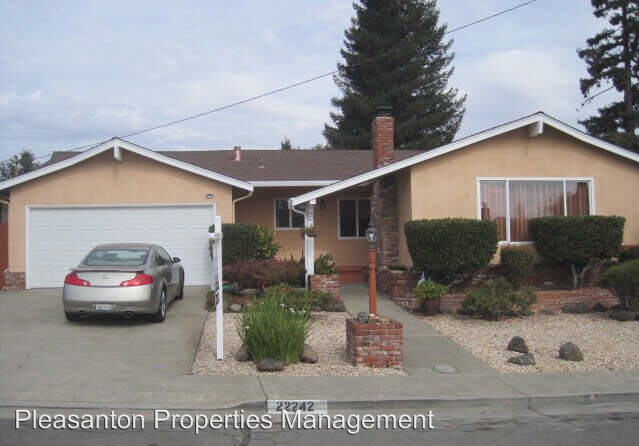 Primary Photo - 3 br, 2 bath House - 22242 Morales Ct.