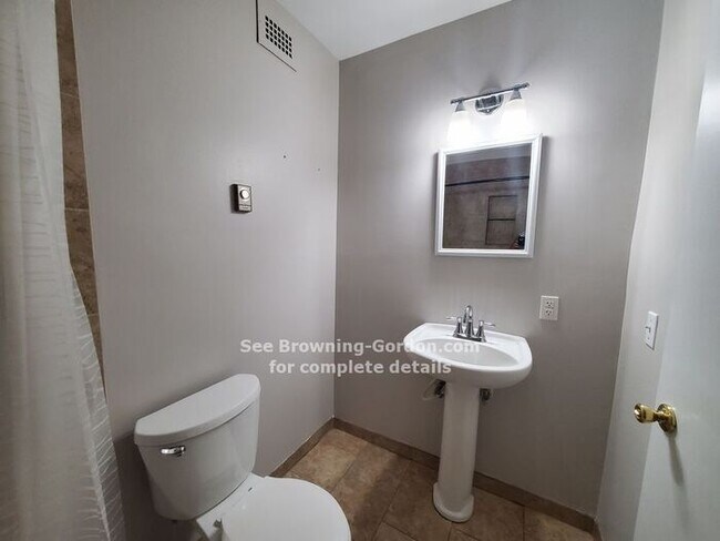 Building Photo - One Bedroom Condo in the 12th South Area!