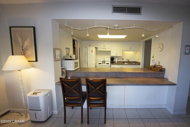 Foto del edificio - 1571 S Atlantic Ave