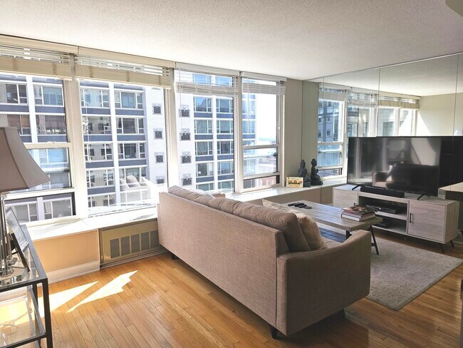 Foto del edificio - 1313 N Ritchie Ct
