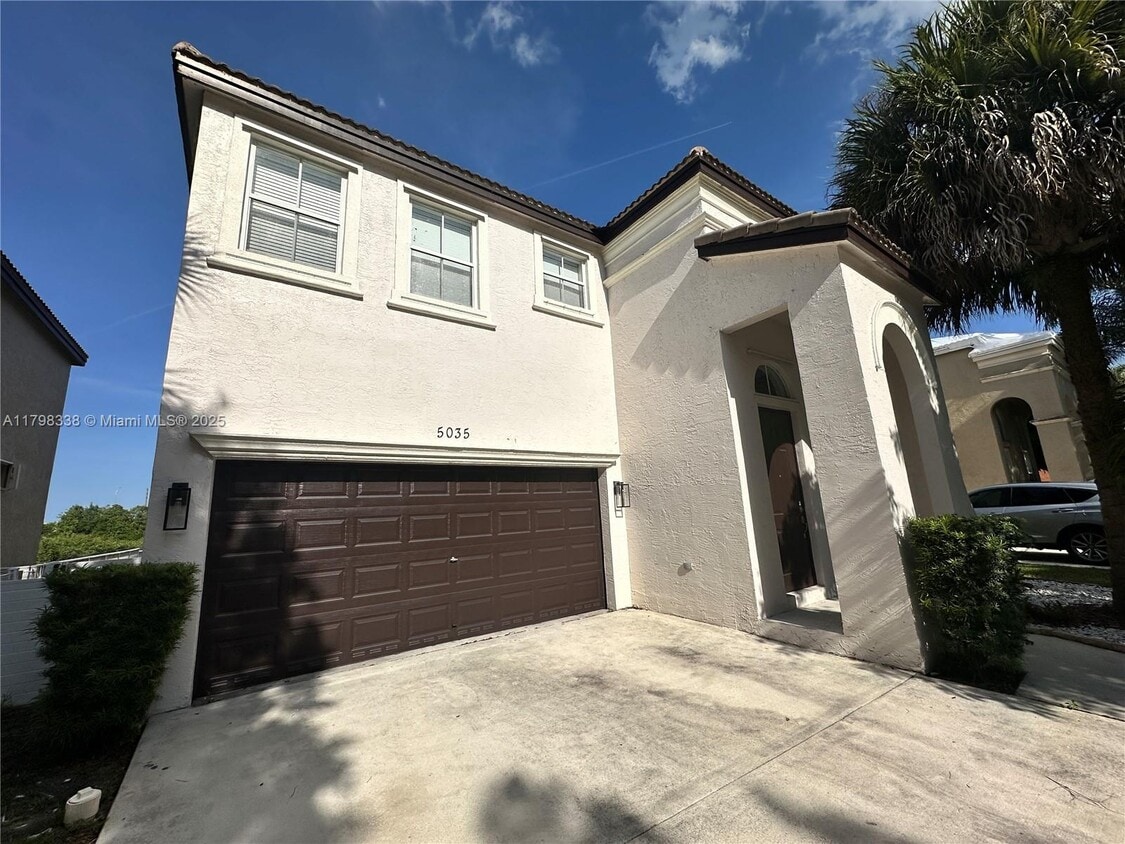 Primary Photo - 5035 SW 155th Ave