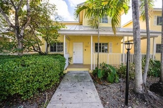 Building Photo - 350 NW 19th Terrace