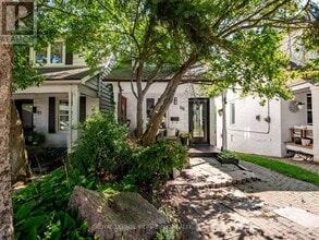 Building Photo - 111 Pickering St