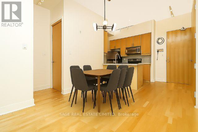 Photo du bâtiment - 307-562 EGLINTON Ave