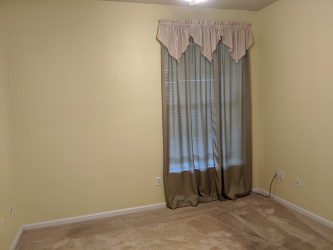 Foto del edificio - 350 Emerald Forest Blvd