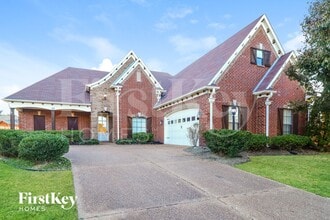 Building Photo - 100 Whispering Creek Cove