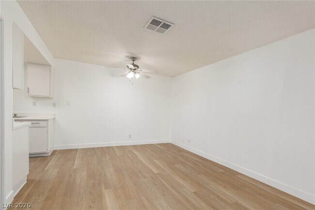 Building Photo - 449 N Lamb Blvd