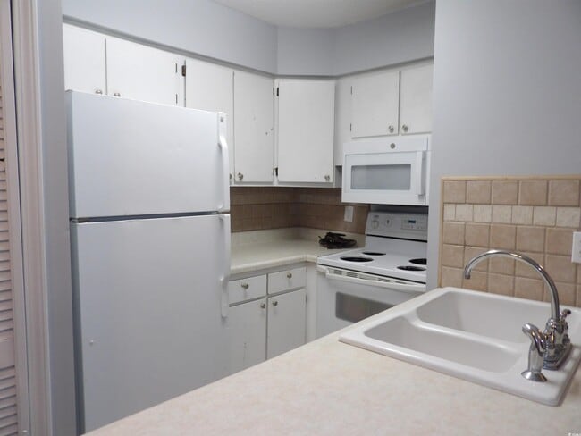 Foto del edificio - 10172 Beach Dr SW