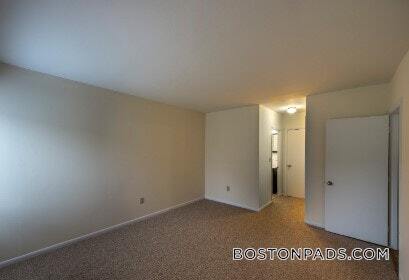 Foto principal - 12 Westgate Dr
