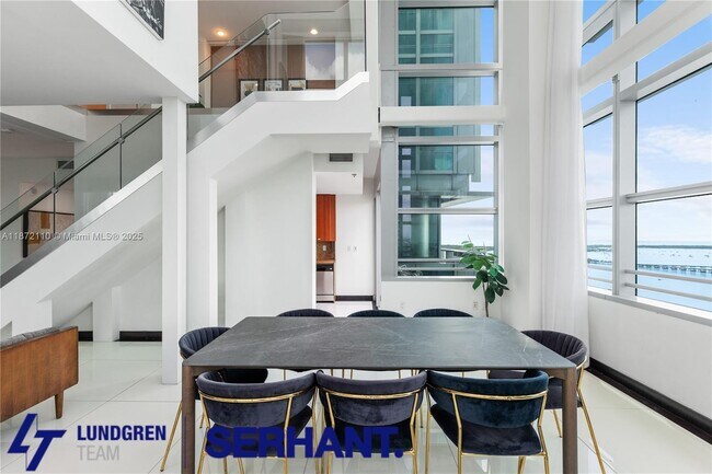 Building Photo - 1395 Brickell Ave