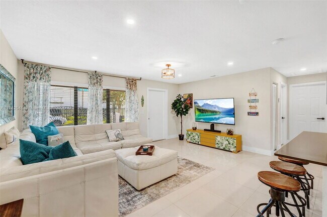 Foto del edificio - 246 NW 82nd Terrace