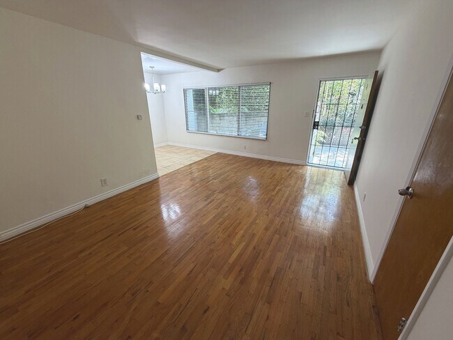 Foto del edificio - 1117 10th St