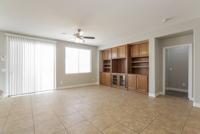 Foto del edificio - 7532 Port Orchard Ave