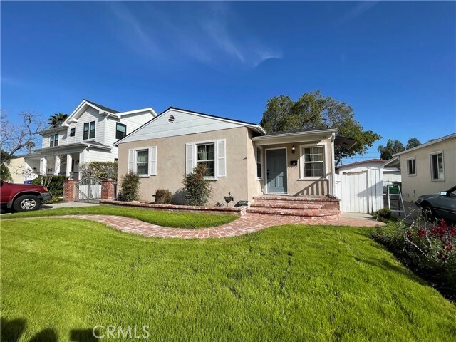 Primary Photo - 4232 Lynd Ave