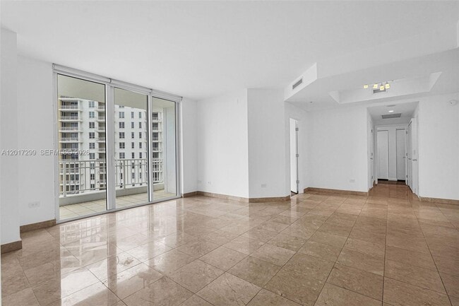 Foto del edificio - 801 Brickell Key Blvd