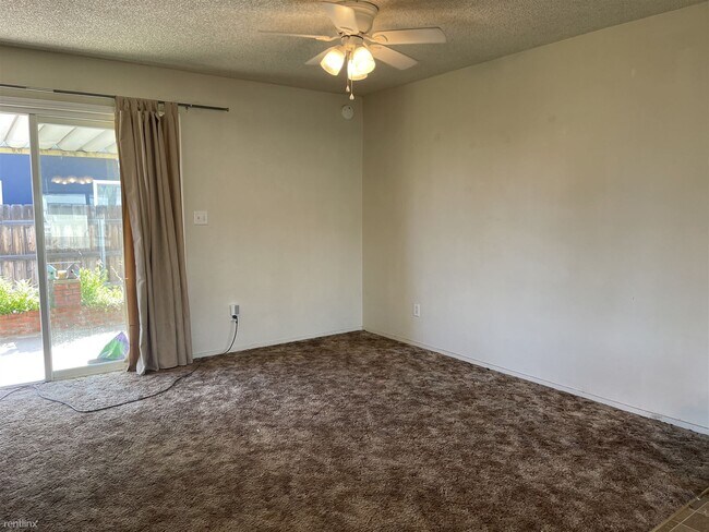 Building Photo - 3 br, 2 bath House - 1905 N Waukena Way