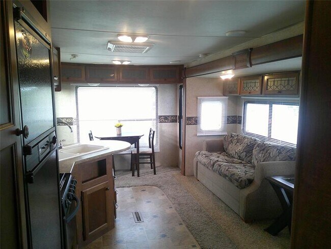 Foto del edificio - 19115 NE Miami Ct