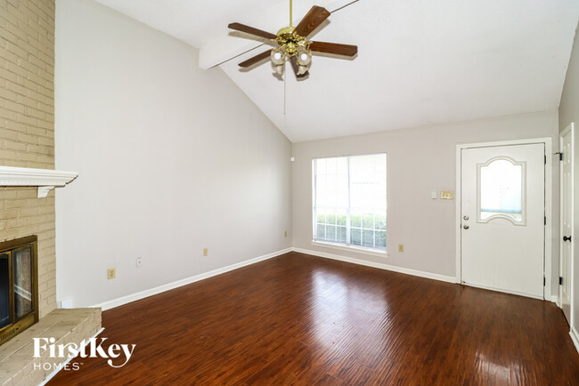 Building Photo - 2507 Bassfield Dr