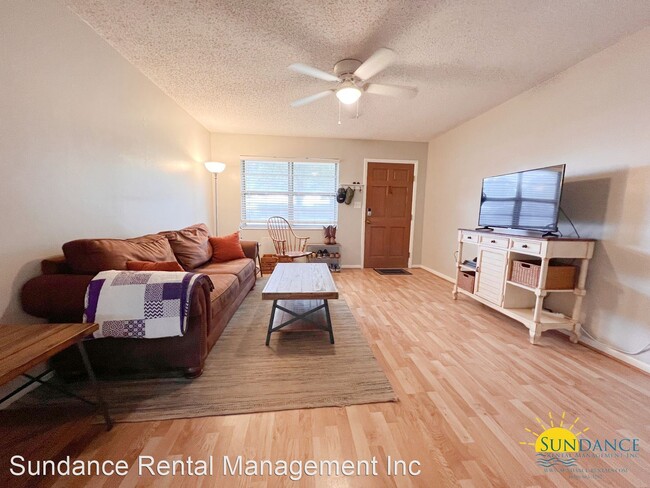 Building Photo - 2 br, 2 bath House - 6 Regency Park Drive