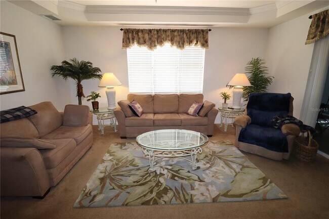 Foto del edificio - 255 West End Dr