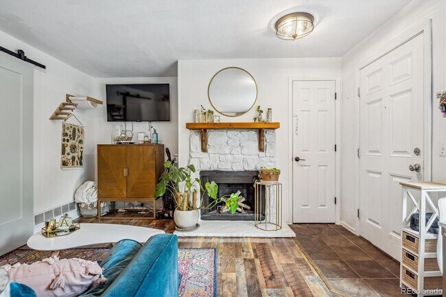 Building Photo - 5250 S Huron Way Unit 104