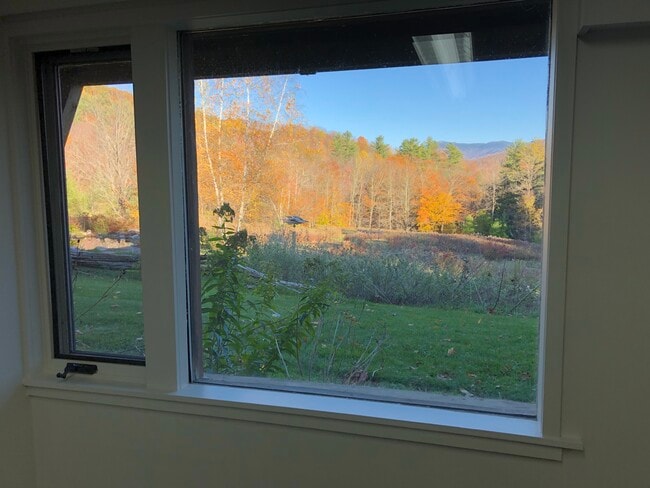 Foto del edificio - 2908 Lincoln Hill Rd