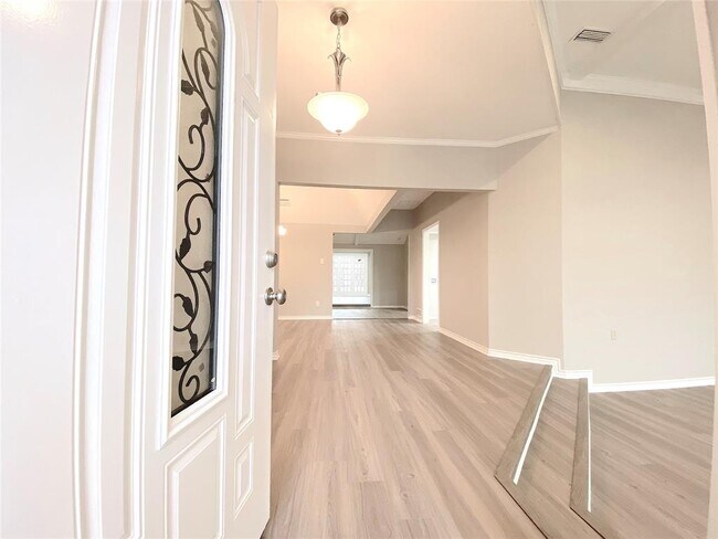 Foto del edificio - 4207 Country Brook Dr