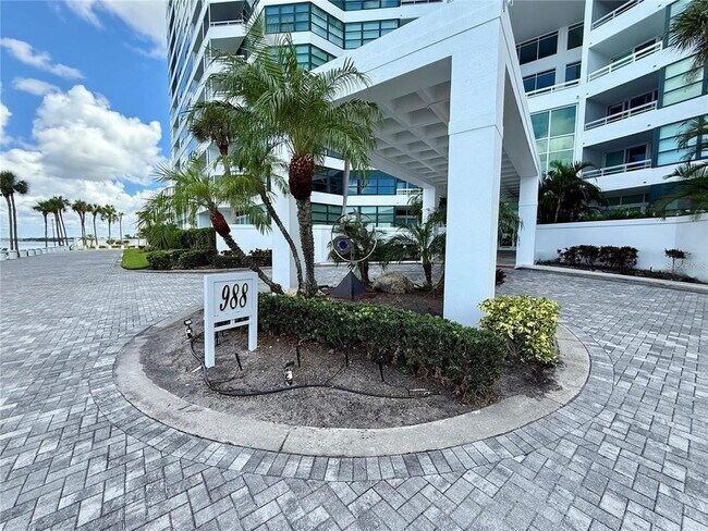 Foto del edificio - 988 Blvd of the Arts