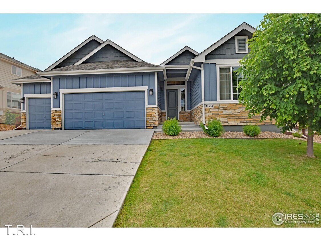 Primary Photo - 3 br, 3.5 bath House - 854 Corn Stalk Dr