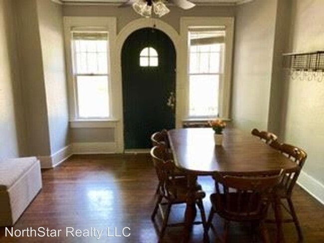 Building Photo - 3 br, 2 bath House - 1414 Roseland Dr