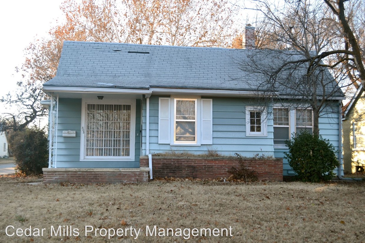 Primary Photo - 3 br, 2 bath House - 803 N. Terrace
