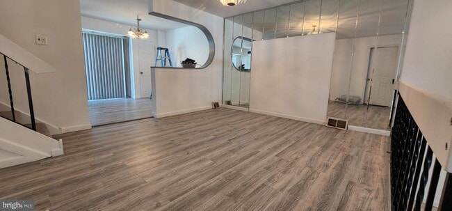 Building Photo - 5111 Leeward Rd