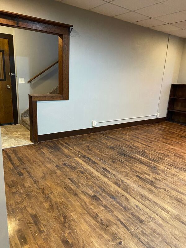 Building Photo - 5402 S 77th St