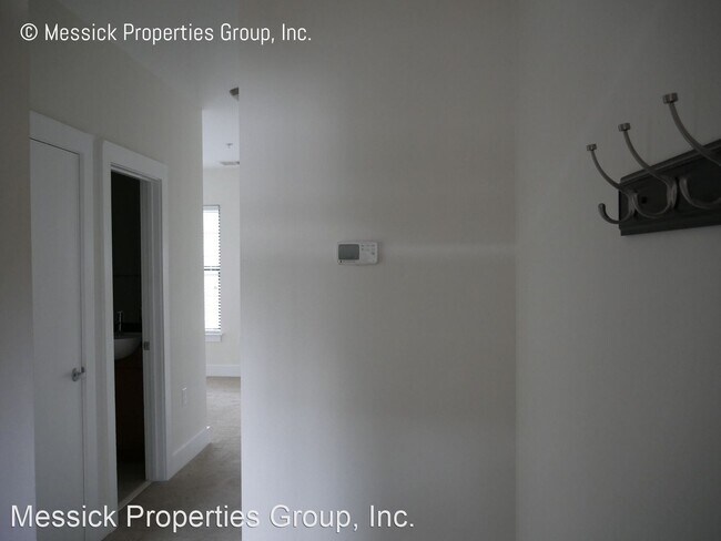 Building Photo - 2 br, 2 bath House - 333 N. Green Street