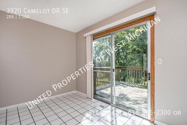 Building Photo - Available Now  | 2 Bedroom 1.5 Bathroom Du...