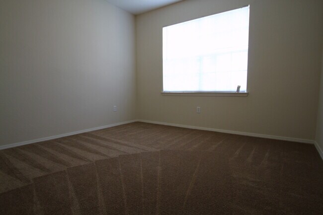 Foto del edificio - The Preserve @ Temple Terrace - 1 bed/1 bath, 3rd floor condo