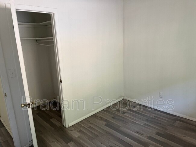 Foto del edificio - 1150 S 73rd E Ave