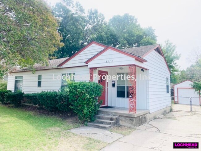 Building Photo - ****3 BEDROOM IN DALLAS*****