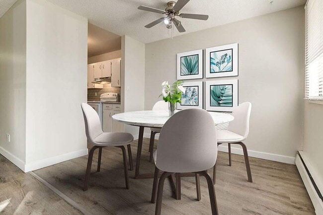 Building Photo - Hudson Court