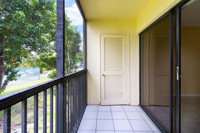 Foto del edificio - 9044 NW 28th Dr